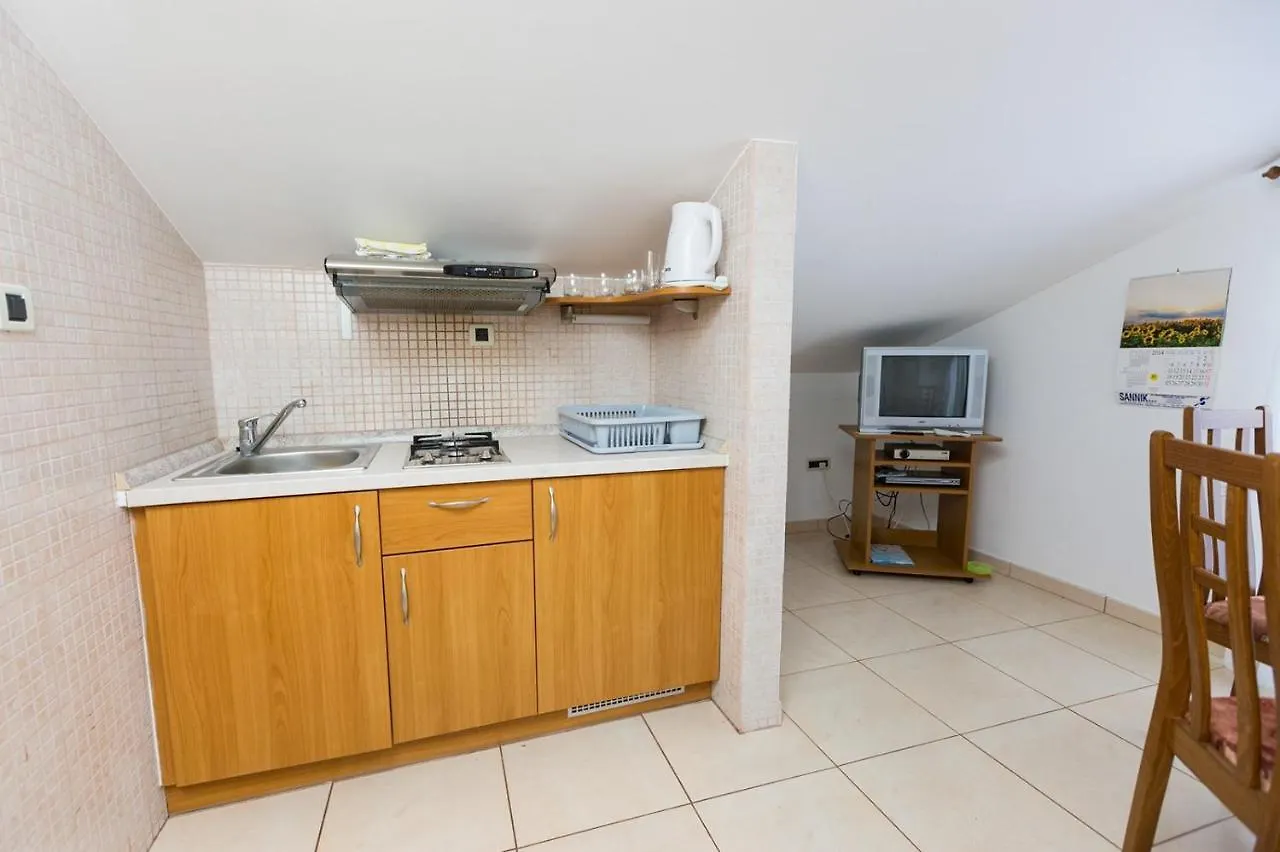 Apartment In Okrug Donji With Sea View, Balcony, Air Conditioning, Wifi 5166-5 Donji Okrug