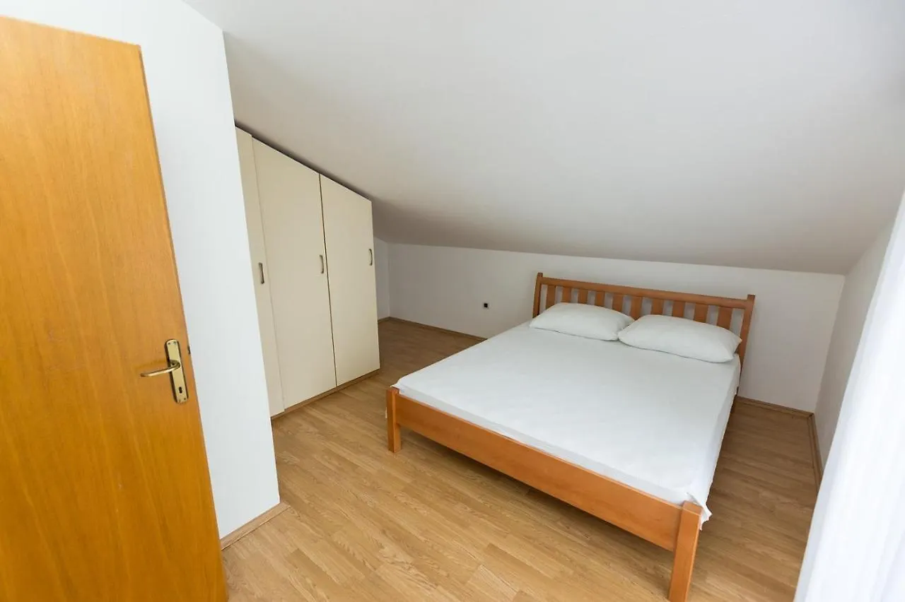 Apartment In Okrug Donji With Sea View, Balcony, Air Conditioning, Wifi 5166-5 Donji Okrug